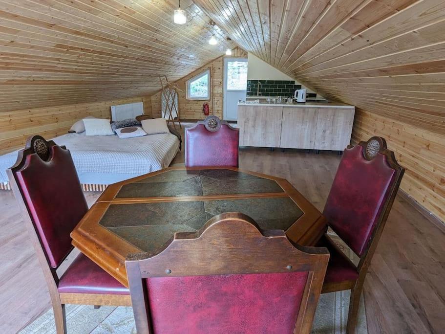 Unforgettable Attic With Balcony In Borjomi Apartment Bagian luar foto